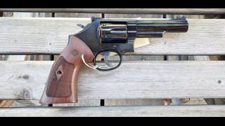 Smith & Wesson Blue Model 19 357 Magnum Revolver